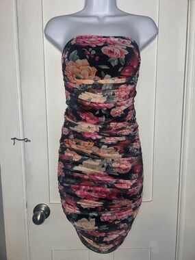 Express Strapless Floral Ruched Bodycon Dress - Black with Pink & Cream Flowers
